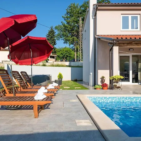 Blaise By Interhome