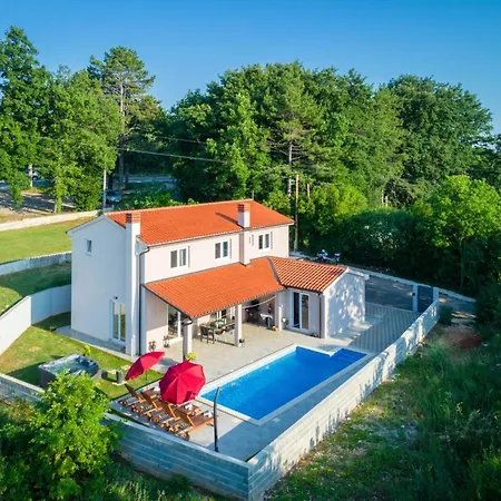 Blaise By Interhome Manjadvorci